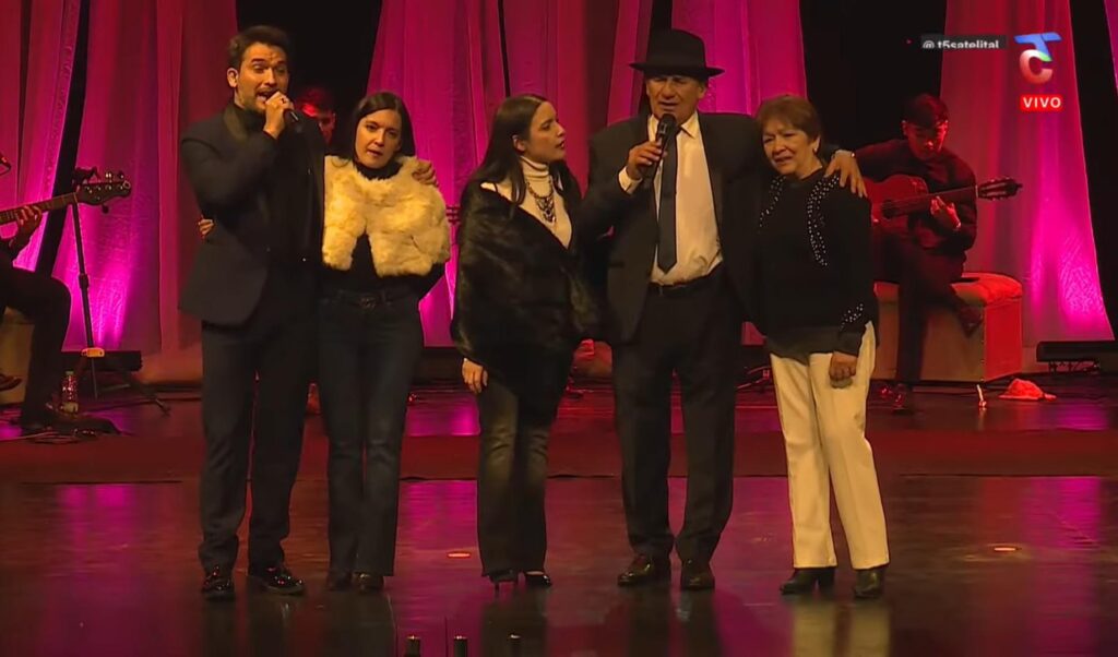 La emotiva dedicatoria de Julio Cáceres a su familia que conmovió al público en el aniversario de Los de Imaguaré