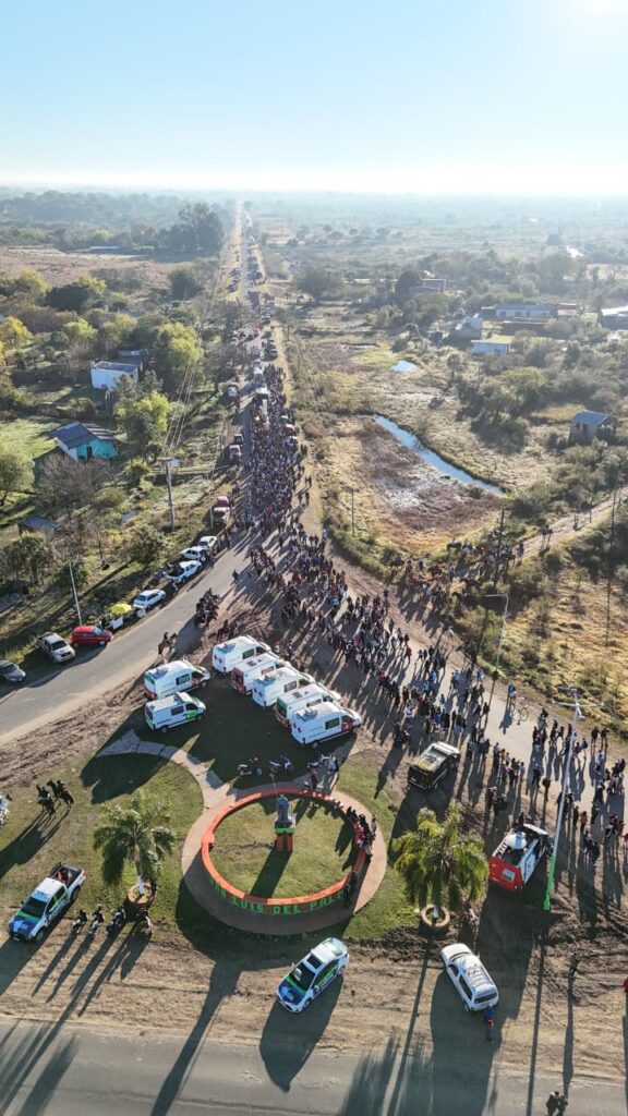 Más de 40 mil devotos son acompañados por un amplio operativo de seguridad en la tradicional peregrinación hacia Itatí