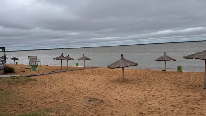Por la crecida del Paraná, Corrientes mantiene cerradas tres playas: Arazaty I y II siguen habilitadas con permanente monitoreo